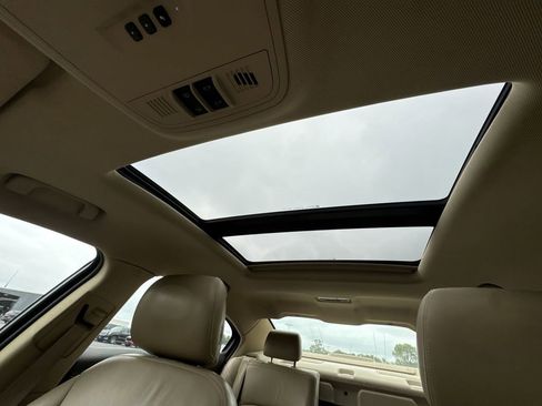 Used 2010 Buick LaCrosse CXS FWD image 18