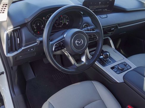 Used 2024 MAZDA CX-90 Plug-In Hybrid w/ Preferred image 9