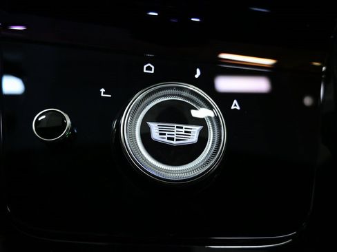 Used 2025 Cadillac Escalade ESV V image 24