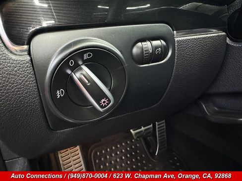 Used 2012 Volkswagen Golf 4-Door FWD image 27
