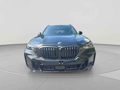 New 2026 BMW X5 xDrive40i w/ M Sport Package AWD/4WD image 4