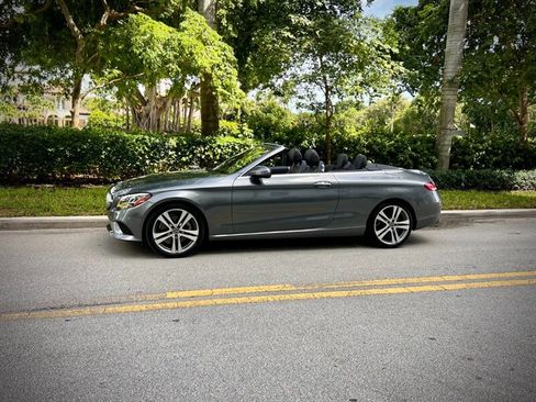 Used 2019 Mercedes-Benz C 300 Cabriolet image 3