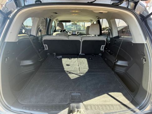 Used 2017 Honda Pilot EX image 33