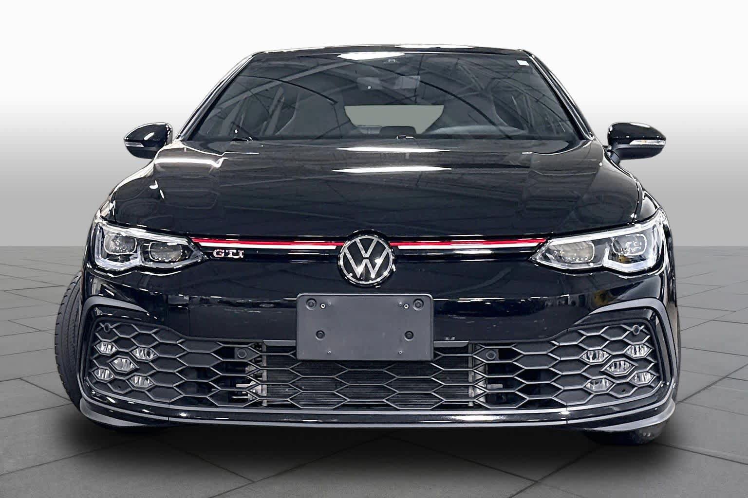 Used 2024 Volkswagen GTI SE FWD image 4