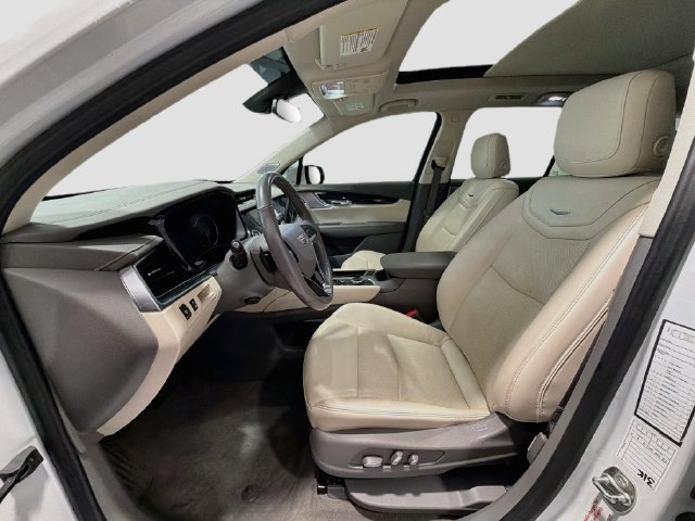 Used 2024 Cadillac XT6 Premium Luxury AWD/4WD image 19
