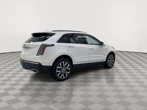 Certified 2025 Cadillac XT5 Sportv w/ Technology Package image 10