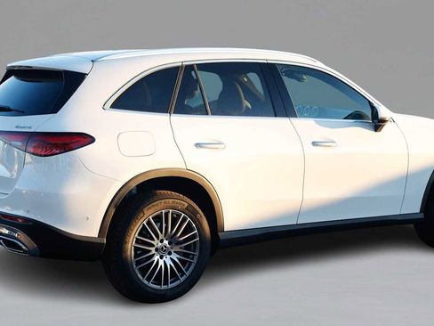 Used 2026 Mercedes-Benz GLC 300 4MATIC image 5