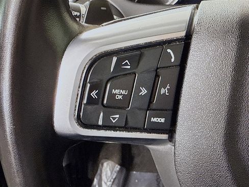 Used 2019 Land Rover Discovery Sport HSE image 14