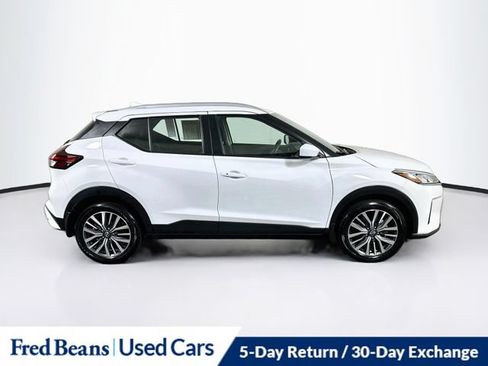 Used 2023 Nissan Kicks SV FWD image 11