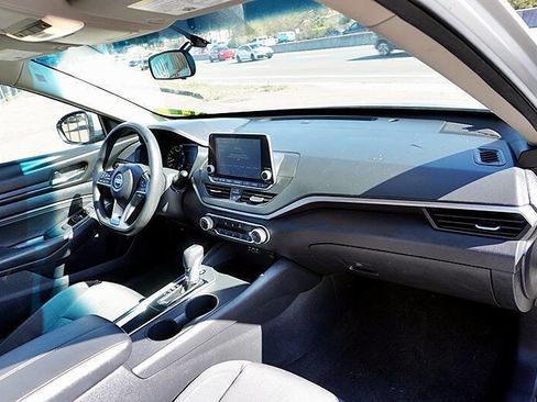 Used 2020 Nissan Altima 2.5 S image 11