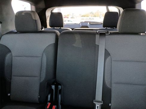 Used 2022 Chevrolet Traverse LT image 13