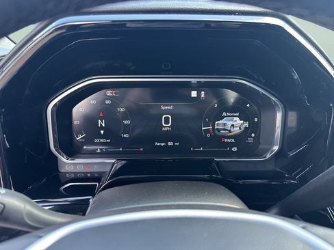 Used 2026 GMC Sierra 1500 SLT AWD/4WD image 19