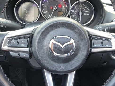 Used 2018 MAZDA MX-5 Miata Club image 23
