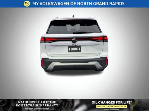 New 2026 Volkswagen Tiguan SE image 4