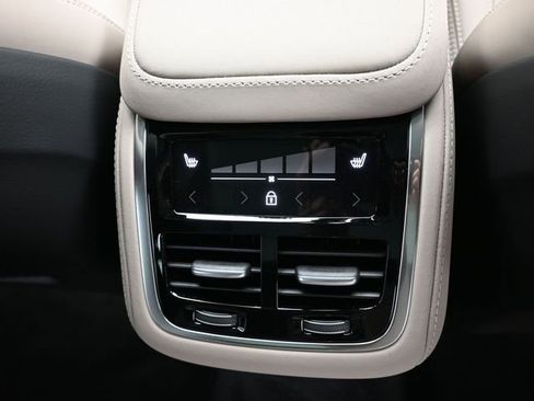 New 2026 Volvo XC90 B6 Ultra w/ Protection Package AWD/4WD image 36