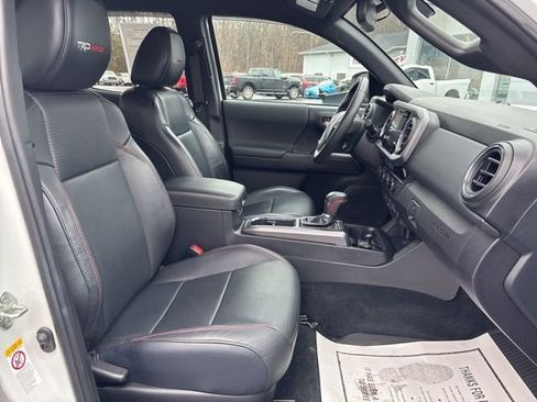 Used 2018 Toyota Tacoma TRD Pro image 19