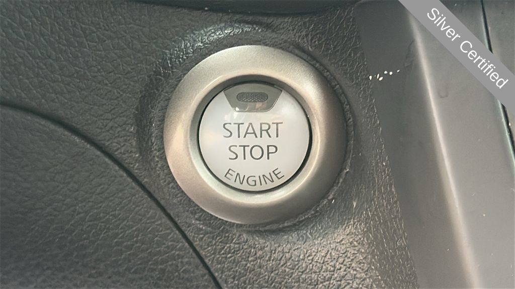 Used 2016 Nissan Sentra FWD image 29