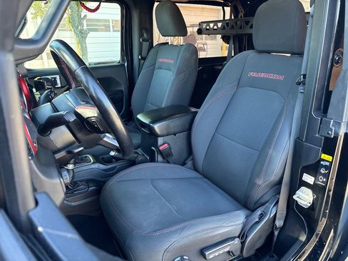 Used 2021 Jeep Wrangler 4WD Rubicon image 16