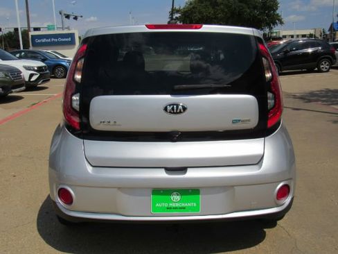 Used 2017 Kia Soul EV-e image 7