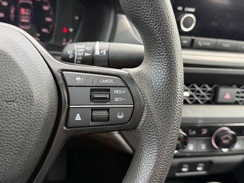 Used 2023 Honda Accord EX image 20