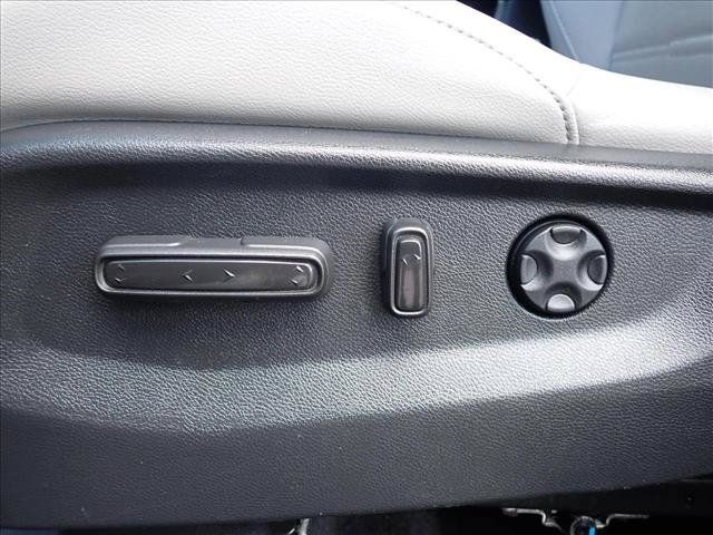 Used 2020 Honda CR-V Touring image 13