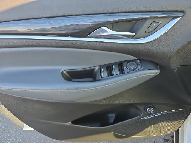 Certified 2023 Buick Enclave Essence w/ Experience Buick Package FWD image 5