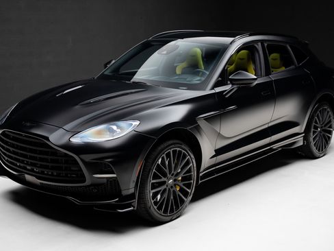 Used 2023 Aston Martin DBX 707 image 5