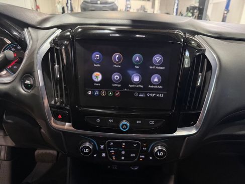 Used 2021 Chevrolet Traverse LT w/ LT Premium Package AWD/4WD image 22