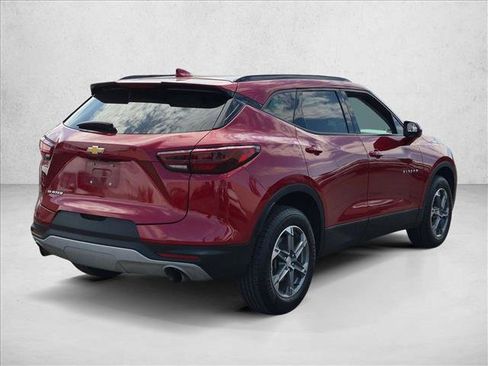 Used 2023 Chevrolet Blazer LT w/ Convenience Package FWD image 5