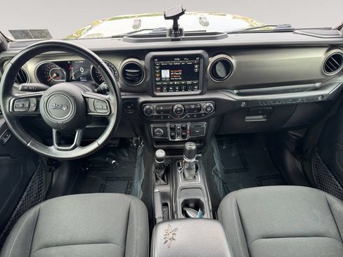 Used 2021 Jeep Wrangler Unlimited Sport w/ Sun And Sound Package AWD/4WD image 10
