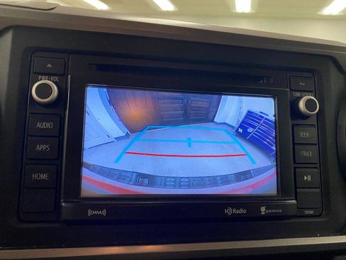 Used 2019 Toyota Tacoma SR5 image 2