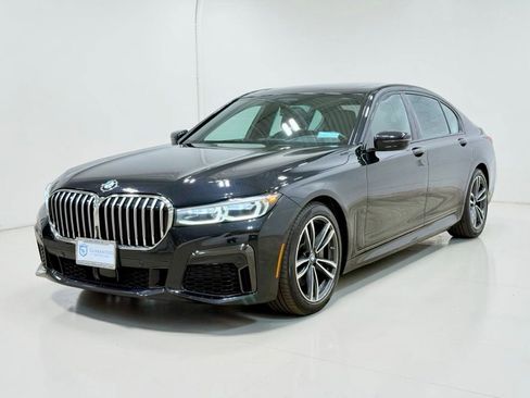 Used 2022 BMW 750i xDrive w/ Executive Package AWD/4WD image 10