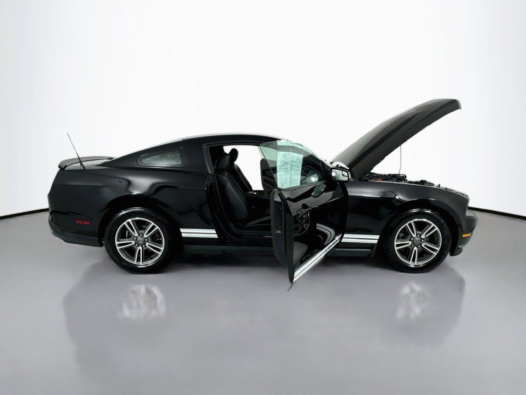 Used 2012 Ford Mustang Premium RWD image 22