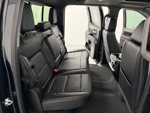 Used 2024 GMC Sierra 1500 Denali w/ Denali Reserve Package AWD/4WD image 18