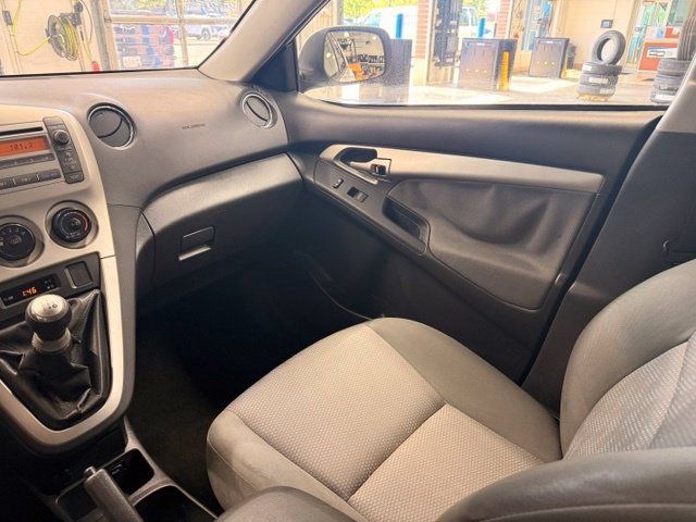 Used 2009 Toyota Matrix FWD image 15