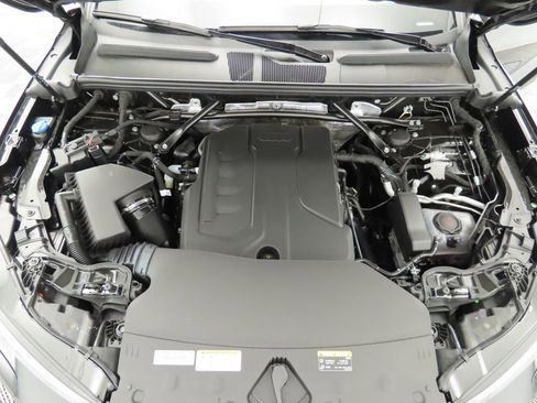 Certified 2025 Audi Q5 Premium Plus w/ Premium Plus AWD/4WD image 32