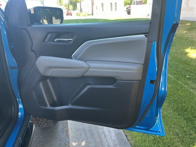 Used 2024 Chevrolet Colorado ZR2 AWD/4WD image 25