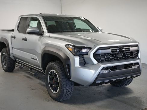 New 2026 Toyota Tacoma TRD Off-Road AWD/4WD image 3