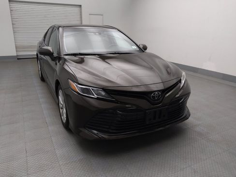 Used 2020 Toyota Camry LE w/ Carpet Mat Package image 14