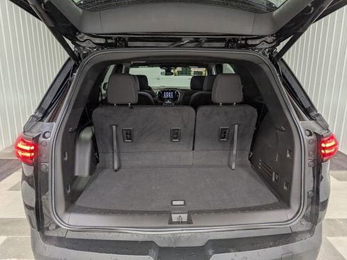 Used 2022 Chevrolet Traverse LT AWD/4WD image 24