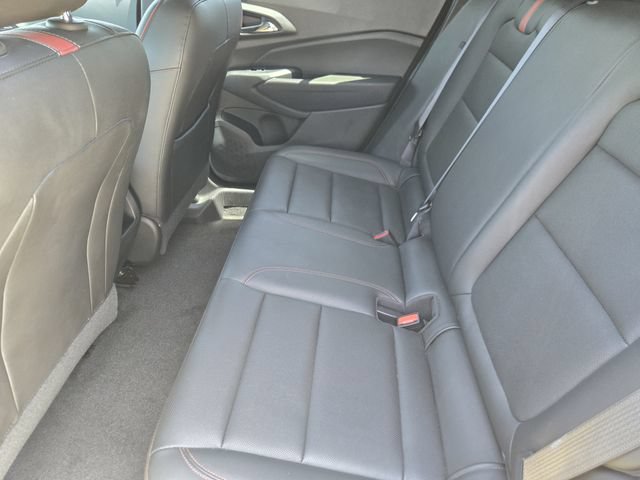 Used 2025 Chevrolet Trax RS w/ Sunroof Package FWD image 20