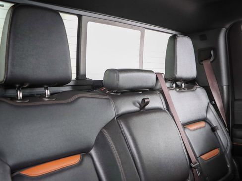 Used 2024 GMC Sierra 2500 AT4 w/ AT4 Premium Plus Package image 32