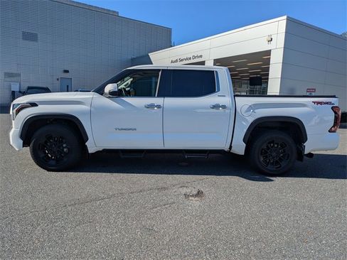 Used 2022 Toyota Tundra Limited image 6
