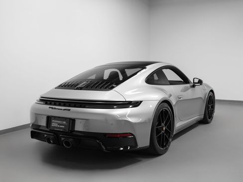 Certified 2025 Porsche 911 Carrera GTS RWD image 12