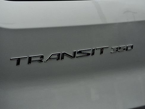 Used 2022 Ford Transit 350 XLT image 31