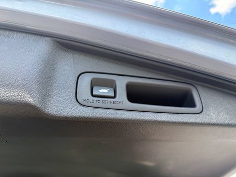 Certified 2021 Honda CR-V Touring image 22