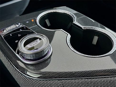 New 2026 Cadillac Optiq Luxury 1 image 18