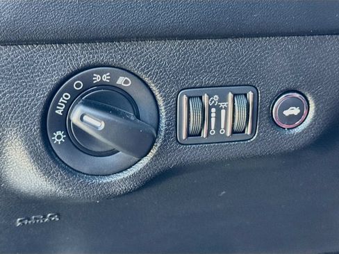 Used 2022 Dodge Charger SRT Hellcat w/ Harman/Kardon Audio Group RWD image 12
