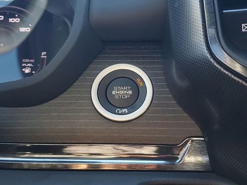 Certified 2023 RAM 1500 Limited image 36