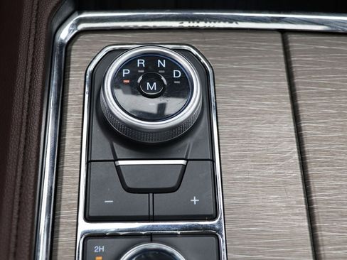 Used 2024 Ford Expedition Limited image 30